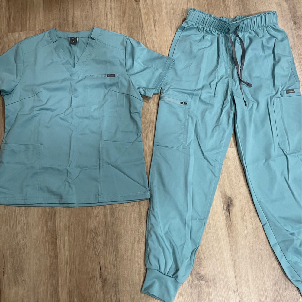 Scrub Set